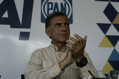 Yunes Linares ratifica denuncia contra Duarte