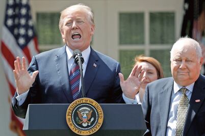 Magnate no tiene por qué declarar ante fiscal, indican