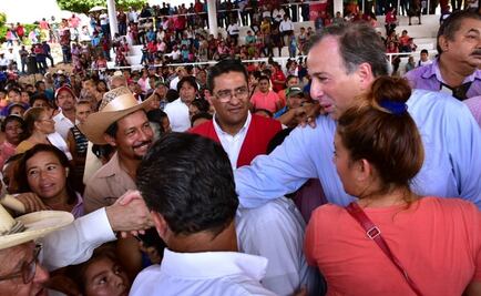 ​Supervisa Meade reconstrucción y entrega de apoyos en Chiapas