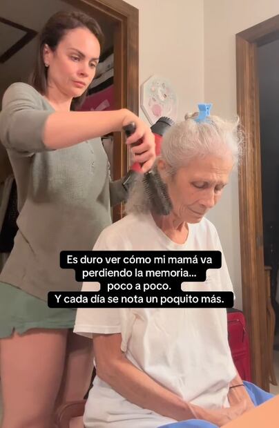 La actriz Laura Carmine comparte momento con su mamá y reflexiona sobre su pérdida de memoria.