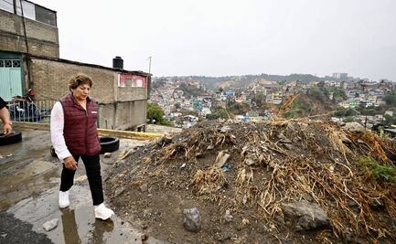 "¡Ni la lluvia ni el viento detienen al movimiento!": pese a tormenta, miles acompañaron a Delfina  en Naucalpan 