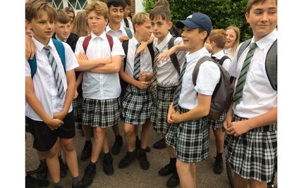 Les prohíben usar short y, ante el calor, van en falda a la escuela