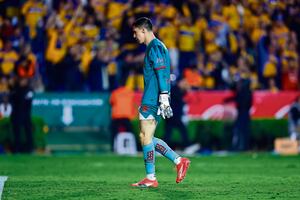 Hugo González pone en duda su titularidad con Toluca tras enorme pifia ante Tigres
