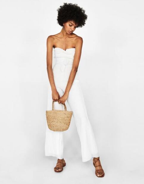 Bershka lanza a la venta 'vestido de novia' y se agota en minutos