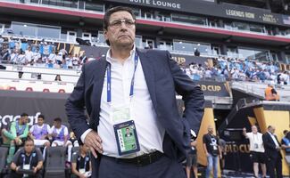 Selección de Guatemala toma decisión respecto al futuro de Luis Fernando Tena