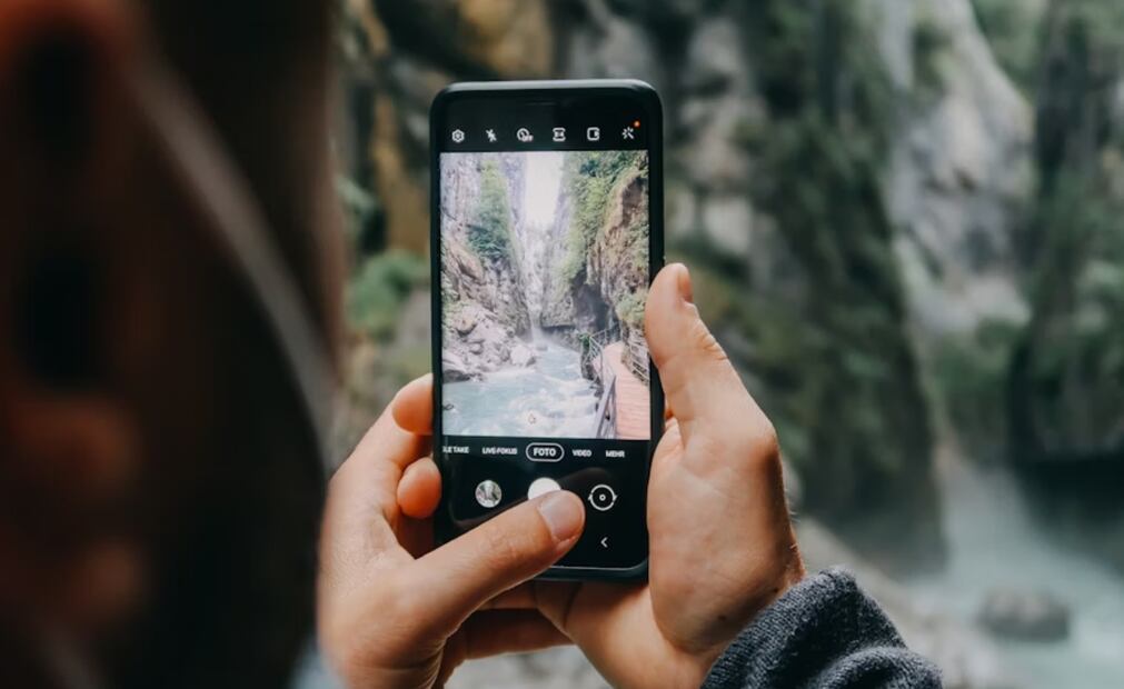 Google Fotos ahora permite editar imágenes con tu voz. Imagen: Unsplash