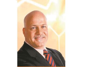 Quieren clonar a Jesucristo, advierte Max Aub