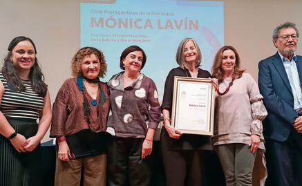 “El peligro de la historia única es fuerte”: Mónica Lavín