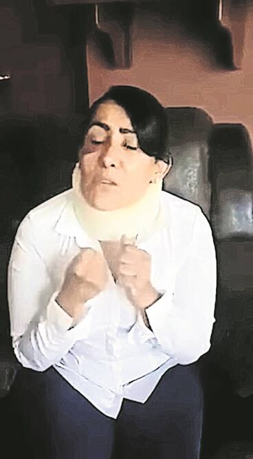 Rosa Margarita, esposa del presidente estatal del PRI Adolfo Micalco, denunció en un video que fue violada y asaltada en un autobús de ETN (TOMADA DEL VIDEO)