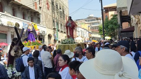 Viacrucis en Cuernavaca: Iglesia Católica llama a jóvenes a no engancharse con el crimen organizado