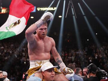 Canelo Álvarez es elegido el mejor boxeador del año