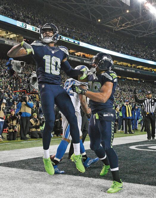 Paul Richardson (10) sumó 48 yardas en tres recepciones, una fue de TD (TROY WAYRYNEN. USA TODAS SPORTS)