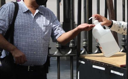Diputado de Morena denuncia venta de gel antibacterial con metanol en CDMX