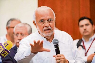 Góber Navarro acusa compló para obra en terminal aérea