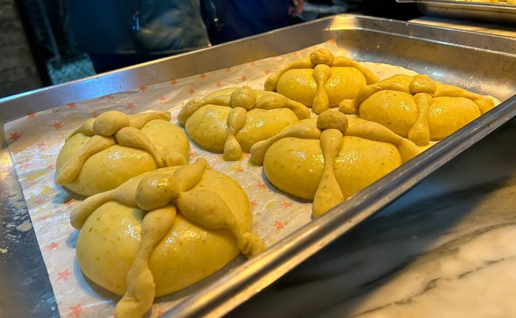 ¿Cómo hacer pan de muerto estilo Balcón del Zócalo?