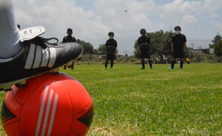 Reinician actividades en campos deportivos de Ixtapaluca