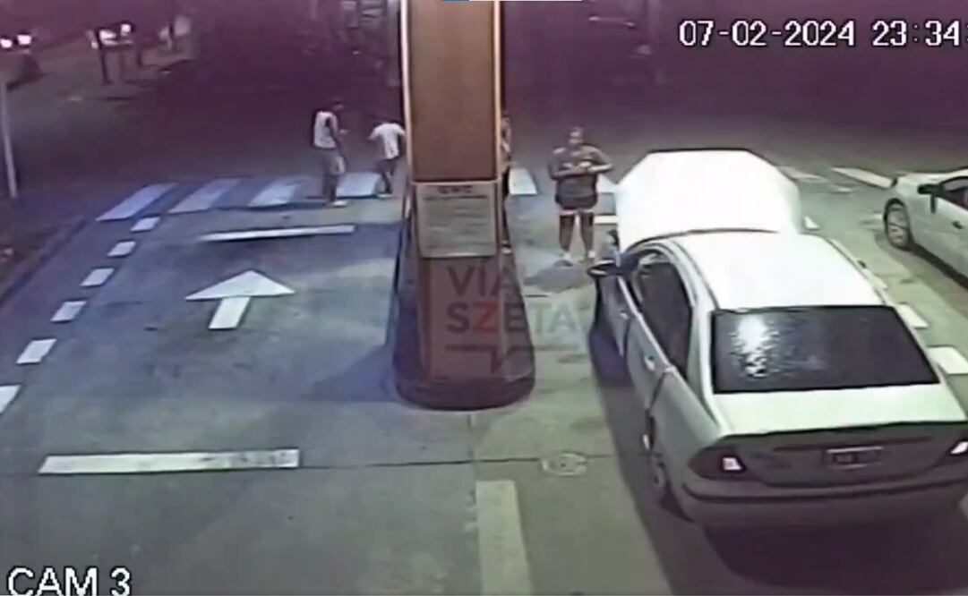 La propietaria del vehículo, una agente de policía, llevaba escondida la droga en el tanque de gas natural comprimido (GNC), un combustible más económico que la gasolina. Foto: Captura de video.