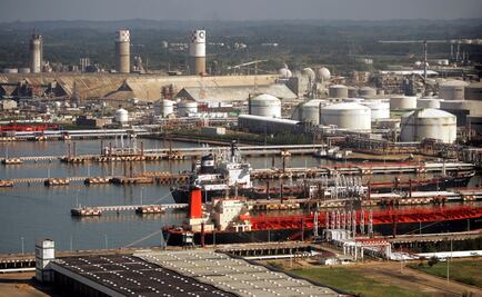 Reportan incendio en Complejo Petroquímico Pajaritos