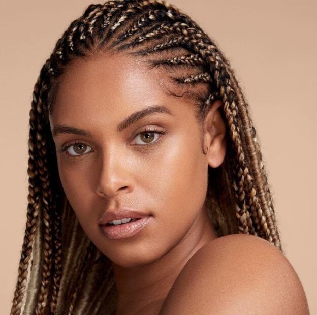 Trucos de maquillaje con efecto lifting que te harán lucir más joven 