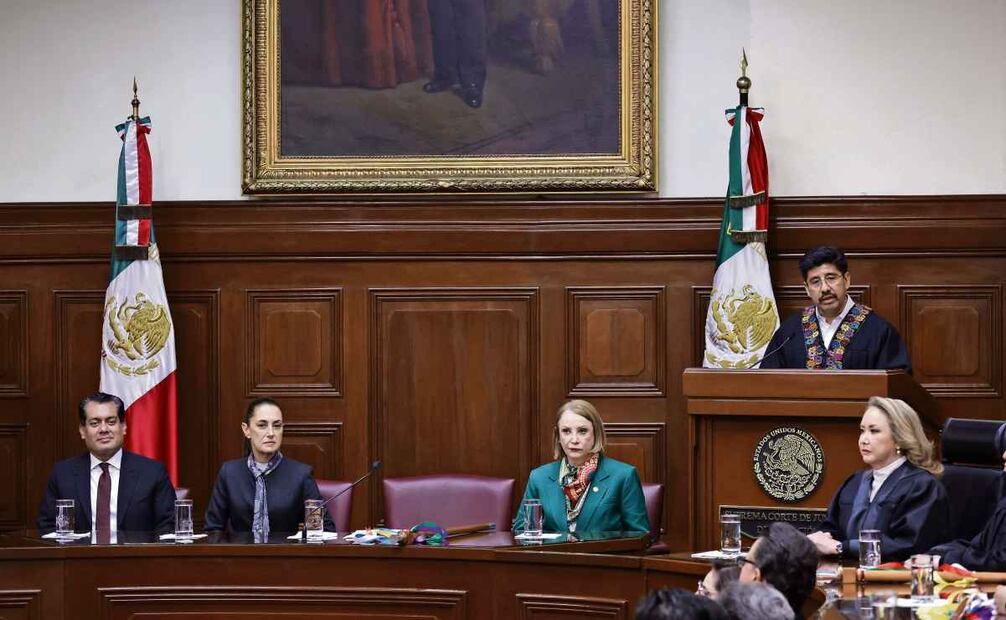 La presidenta Claudia Sheinbaum acudió a la instalación formal del pleno de la Suprema Corte. Foto: Diego Simón / EL UNIVERSAL