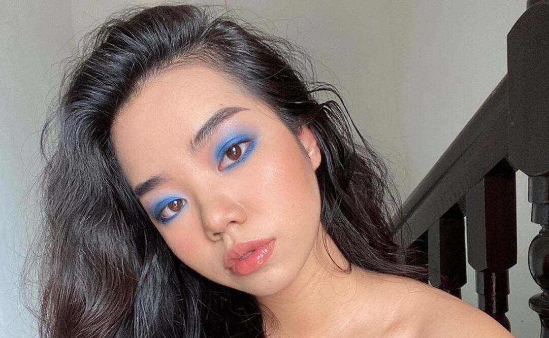 Look de ojos con sombra azul. Fotos: instagram.