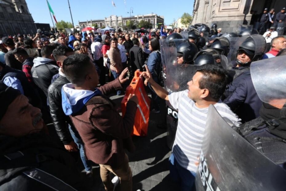 Habitantes de Tulpetlac bloquearon avenidas de Toluca por varias horas