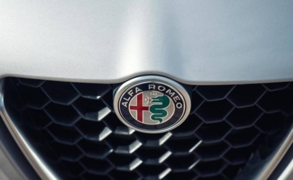 Alfa Romeo revela detalles del próximo superdeportivo