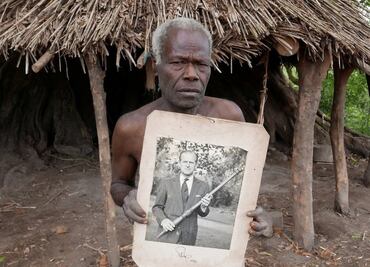 La tribu de Vanuatu que lamenta la muerte de su "dios", el Príncipe Felipe