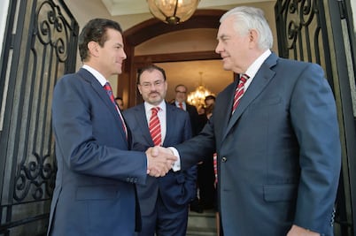 EPN aboga ante Canadá y EU por libre comercio