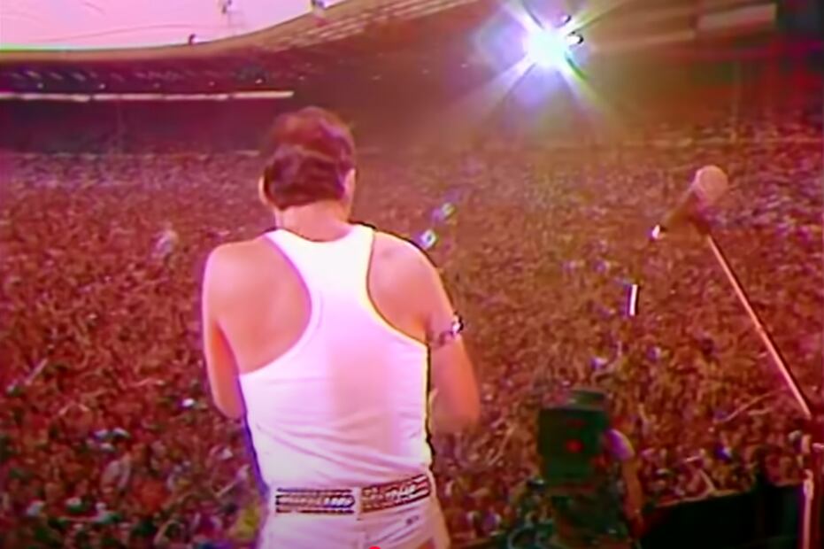 Captura de la legendaria presentación de Queen en Live Aid en Londres. Foto: YouTube