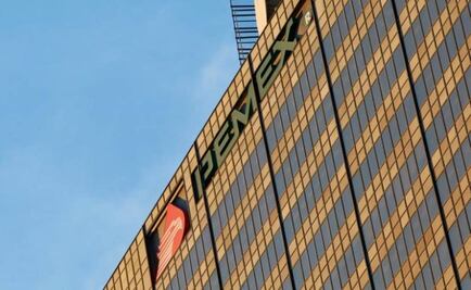 Fitch Ratings sube calificaciones de Pemex y la coloca con perspectiva estable