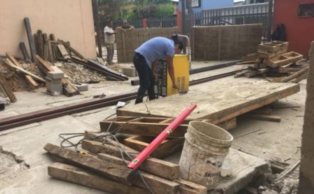 “Más pesado, pero mejor pagado”, dicen ​mujeres albañiles en Oaxaca
