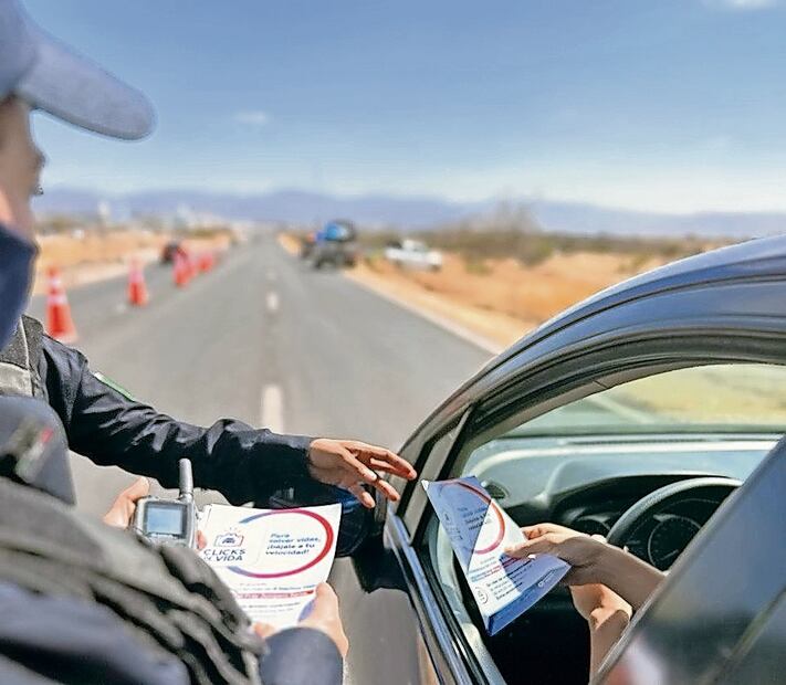 Fotomultas reducen accidentes de autos