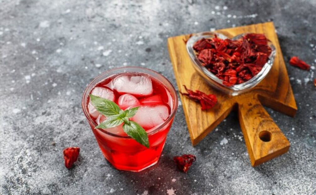 Infusión de jamaica. Foto: Freepik