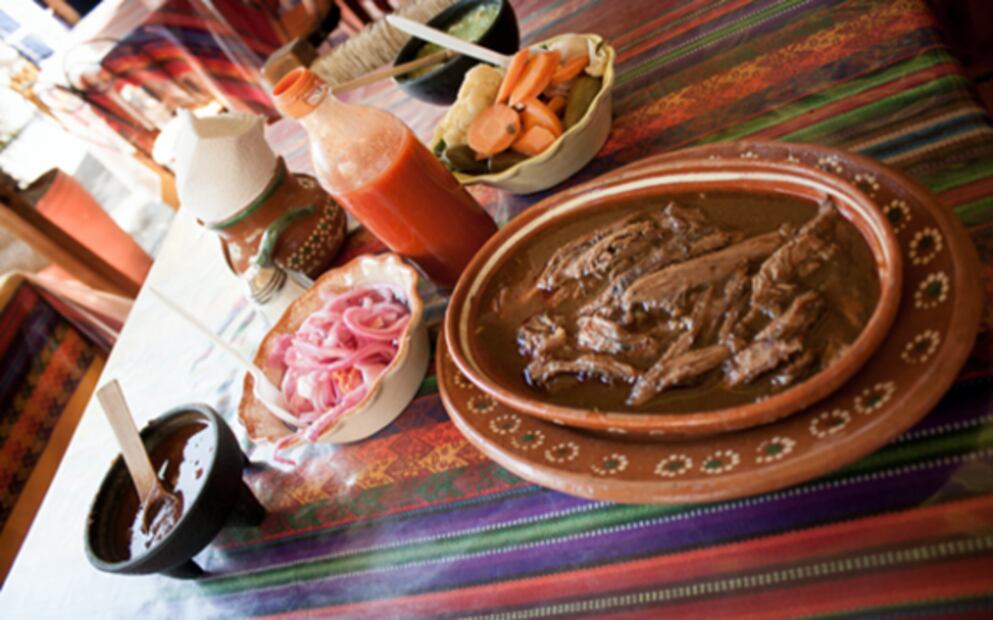 Conoce la diferencia entre barbacoa y birria
