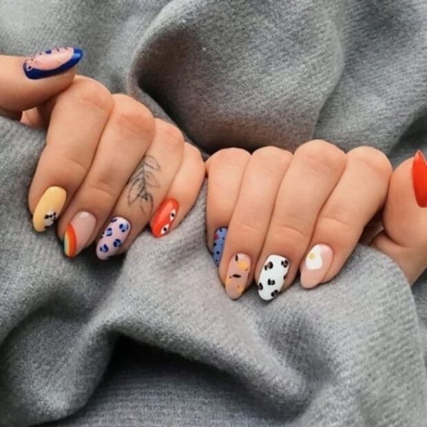 Uñas “pic and mix”, la tendencia que está enloqueciendo Instagram 