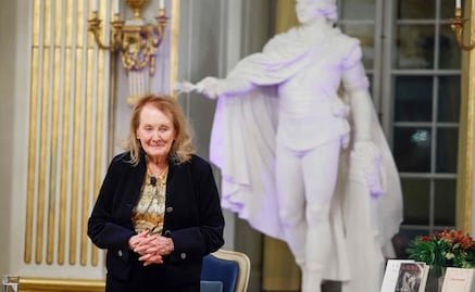 Annie Ernaux laureada con el prestigioso Premio de Literatura: El Nobel es una institución "para los hombres"