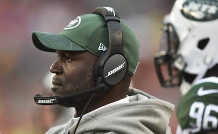 Hospitalizan al coach de los Jets