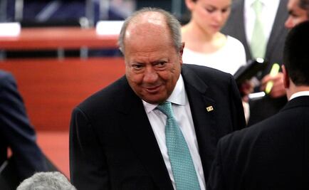 Petroleros presentan denuncia contra Romero Deschamps