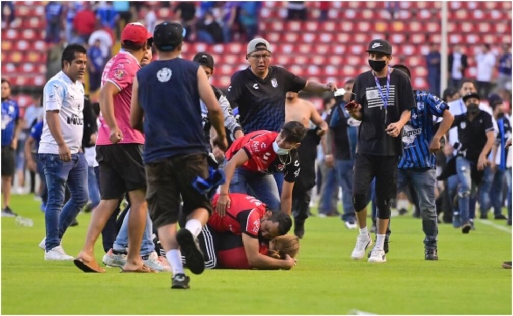Galería: Así se vivió la invasión de las barras de Querétaro y Atlas