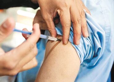 Por falta de acuerdo, Jalisco implementa su propio sistema de vacunación contra Covid
