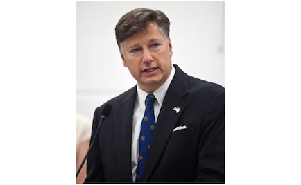 "Mequetrefe", una de las palabras favoritas del Embajador de EU en México