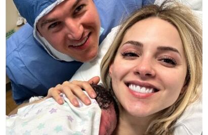 ¡Ya son papás! Nace Mariel, la hija de Mariana Rodríguez y Samuel García FOTOS