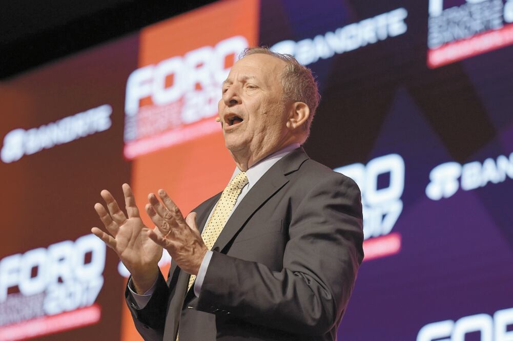 En el estudio que realizaron Lawrence Summers (foto) y Lukasz Rachel se expone que el gasto en los sistemas de pensiones permite que la necesidad de ahorrar de los trabajadores fuese menor (ARCHIVO EL UNIVERSAL)
