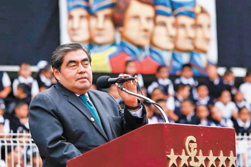 Miguel Barbosa Huerta, gobernador de Puebla, aseguró que Martha Erika Alonso le robó las elecciones del 1 de julio y que el accidente que sufrieron ella y su esposo, Rafael Moreno Valle, fue “un castigo de Dios”. Foto: ARCHIVO EL UNIVERSAL