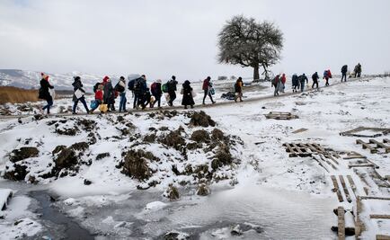 Nevadas afectan viaje de refugiados a Europa