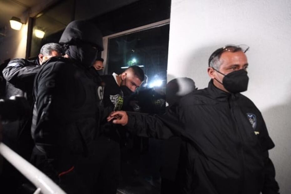 Diego Helguera, agresor de Polly y Fernanda, se entrega a fiscalía capitalina