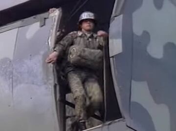 El cadete Tello de la serie de Luis Miguel no existe