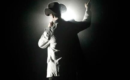 Un rosario y una lápida: señales del adiós de Valentín Elizalde