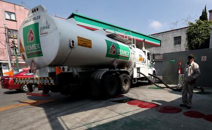 Busca AMLO a 2 mil choferes para que conduzcan pipas; ganarán $14,500 quincenales